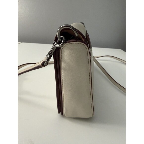 COACH Dinky Genuine Beige Leather Crossbody Bag DK-20215 Kiss Lock Purse NICE - Picture 11 of 16